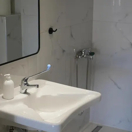 Hotel apartamentowy Jannos *